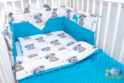 zestaw-do-lozeczka-z-ochraniaczem-z-sercem-mis-bialy-boy-z-niebieskim-minky